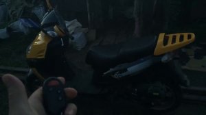 Заводим скутер с пульта.