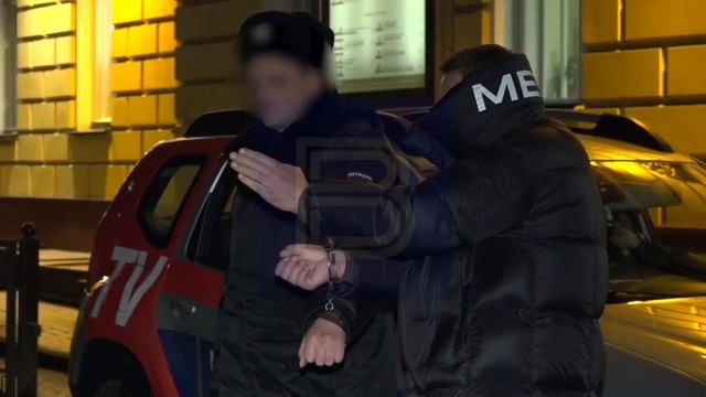 С подозреваемым в поджоге ресторана в Ярославле провели следственный эксперимент смотреть онлайн