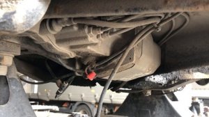 Куда забивается смазка под седлом? MAN