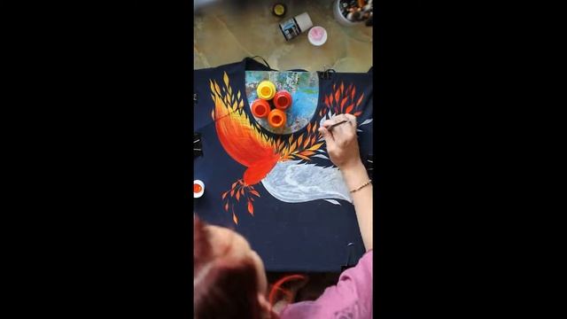 Как я рисую на одежде. Футболка с фениксом. смотреть онлайн