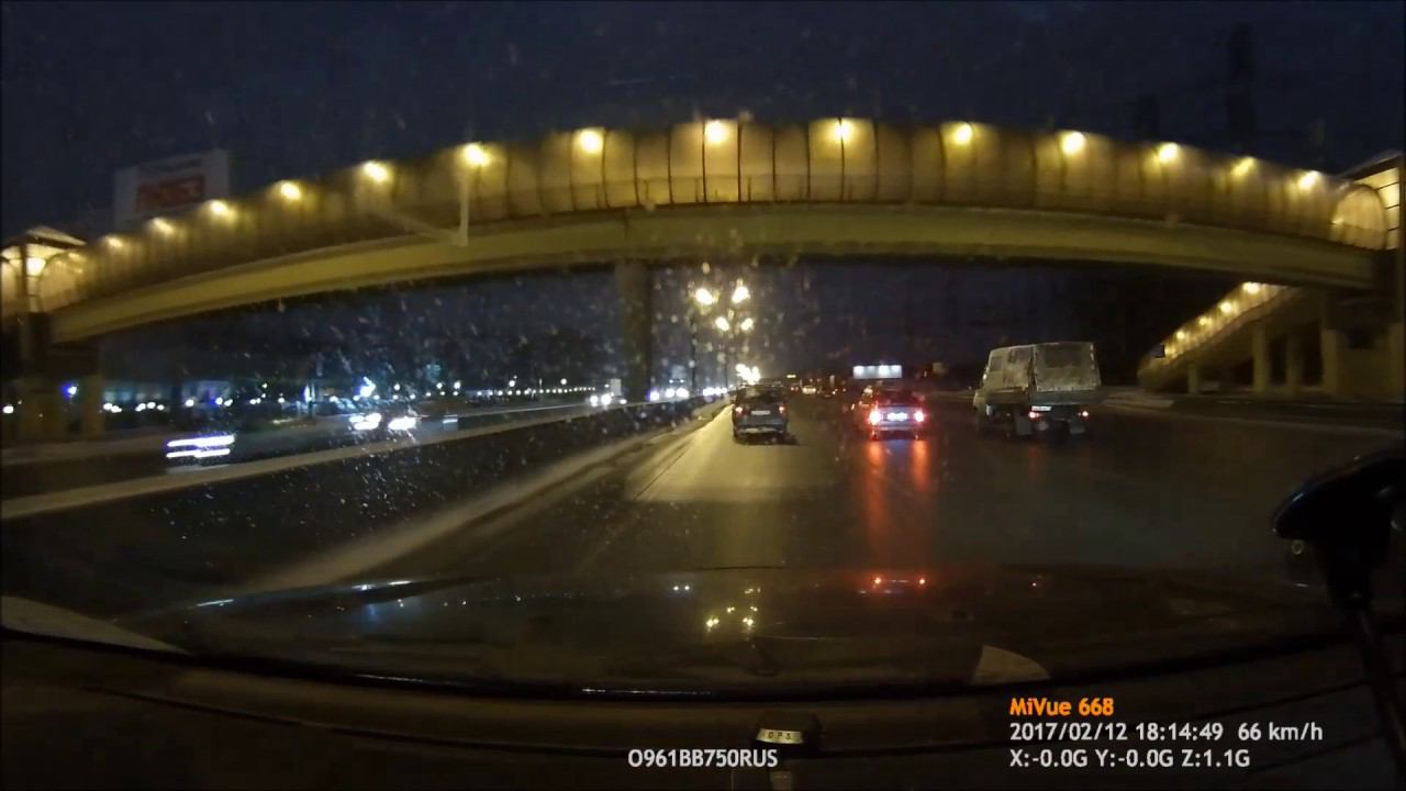 Дебилы с телефонами на МКАДе смотреть онлайн