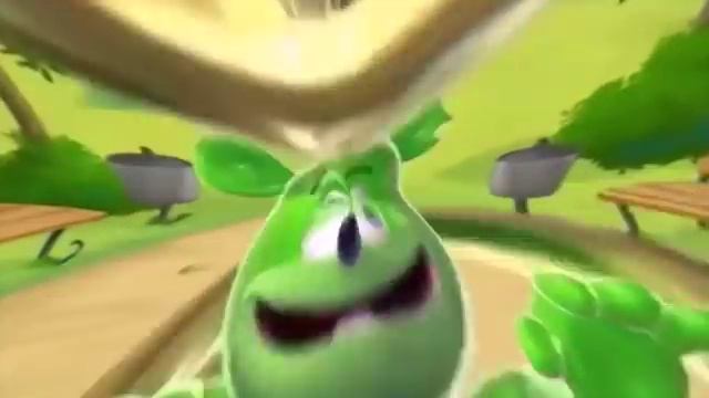Weird Gummibär REVERSE FISHEYE Swahili Gummy Bear Song смотреть онлайн
