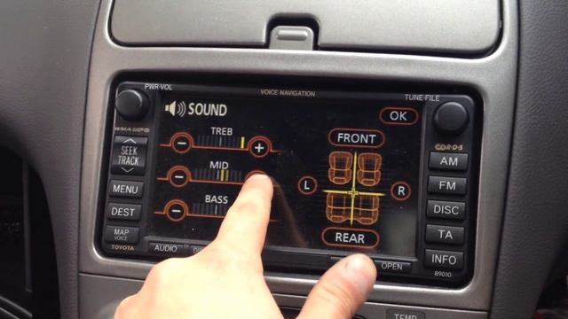 Toyota Sat Nav B9010 смотреть онлайн