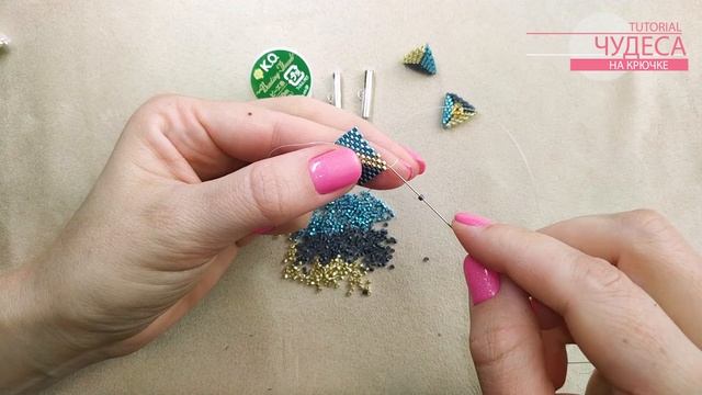 Как сделать ШИРОКИЙ БРАСЛЕТ из бисера | Мозаичное плетение смотреть онлайн