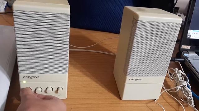 Caixas de som amplificadas antigas Creative Sbs20 som espetacular смотреть онлайн