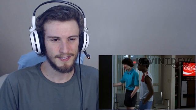 REACT TOP 10 MELHORES TIRADAS E MITAGENS DE STRANGER THINGS | KevinTDFW смотреть онлайн