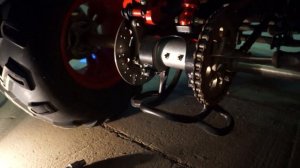 Как подтянуть цепь на квадроцикле?!