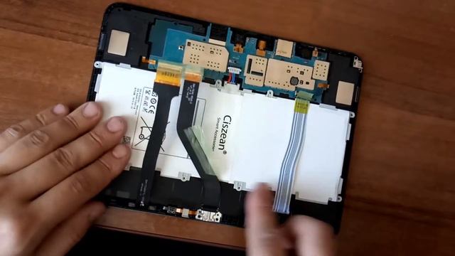 Замена аккумулятора на планшете Samsung Galaxy Tab 4 10.1 SM-T530 смотреть онлайн