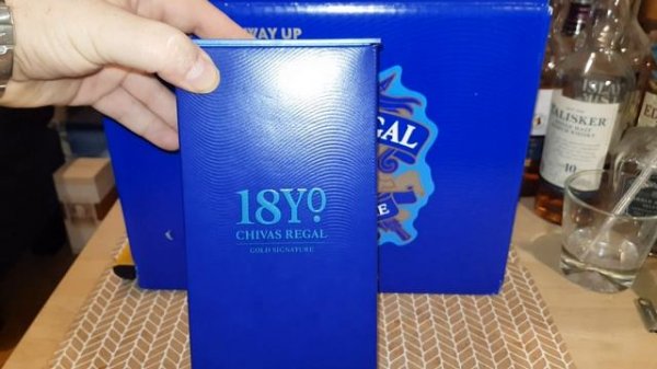 CHIVAS REGAL 18YO GOLD SIGNATURE BLENDED SCOTCH WHISKY