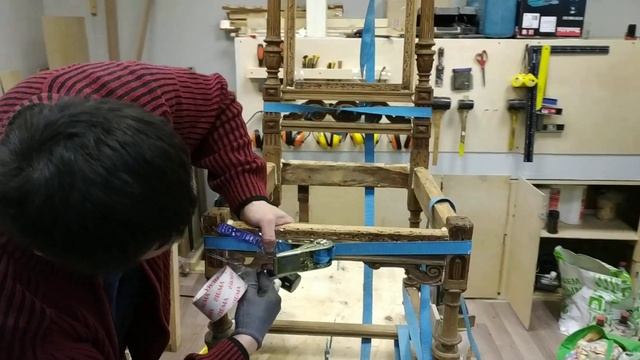 Реставрация старинного стула - красавца!. Фрагмент с курса по реставрации в столярной школе Кедр смотреть онлайн