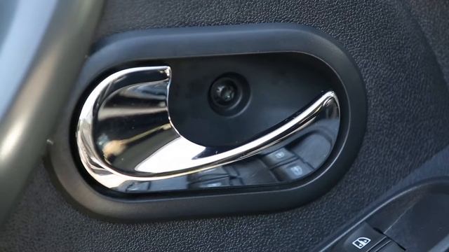 Интерьер обновлённого Renault Duster/ Interior New Renault Duster смотреть онлайн