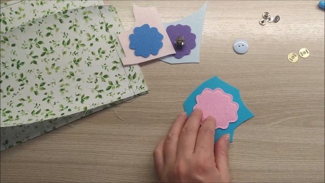 #Развивающаякнижка  Карман для задней обложки #Шьемизфетра