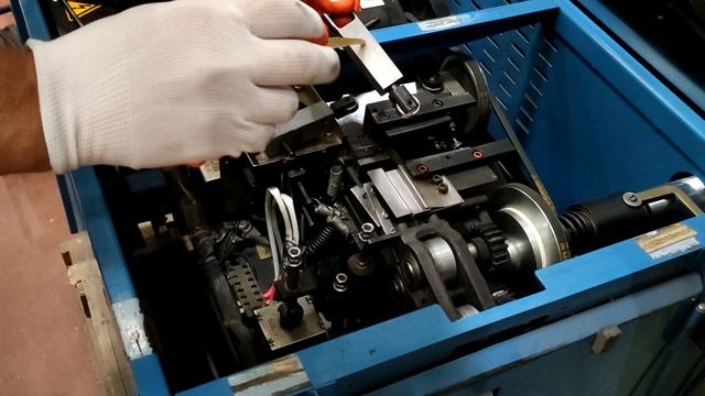 ⭐ Как заменить брусок в стреппинг-машине TP-202. Замена прижимных планок ? смотреть онлайн