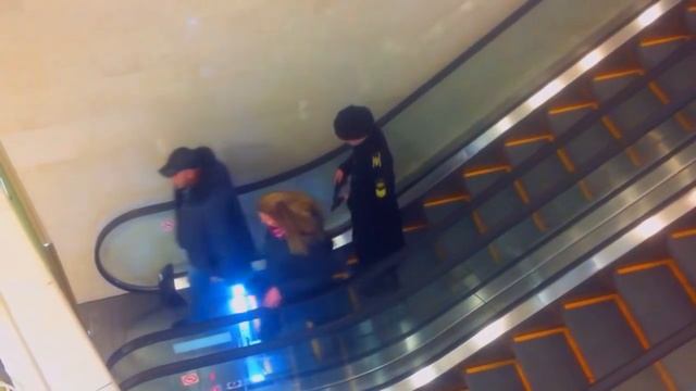 Ускоряющийся эскалатор