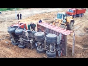 Спасение тяжелой грузовой техники | Тракторы помогают грузовикам