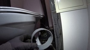 Запах канализации в туалете.