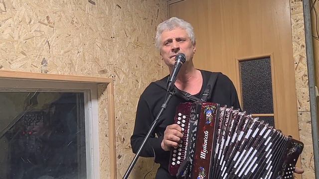 Иванушка ( под миди гармонь) смотреть онлайн