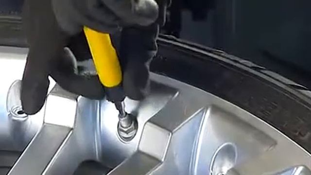 Шиномонтажный стенд S300 (TPM шины) часть 4 смотреть онлайн