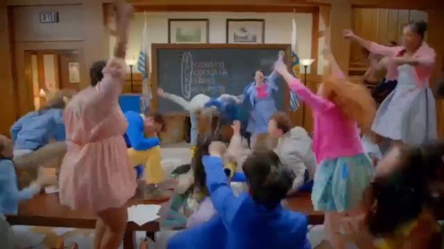 Начальная песня из фильма наследники 2 смотреть онлайн