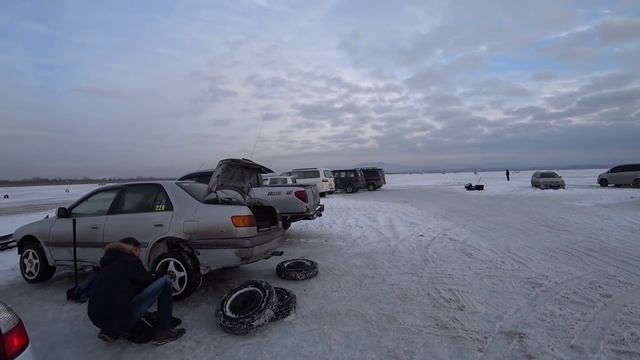 ЛЯДЯНОЙ ДРИФТ НА МОРЕ ВО ВЛАДИВОСТОКЕ! ГОНКИ НА ВЫЖИВАНИЕ! ЯНВАРЬ 2017 г. смотреть онлайн