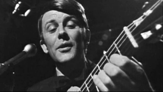 Sven i Rosengård - Sven-Bertil Taube på gitarr 1954 смотреть онлайн