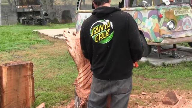 Jordan Anderson Chainsaw Carver Pheonix out of redwood for facebook fans смотреть онлайн