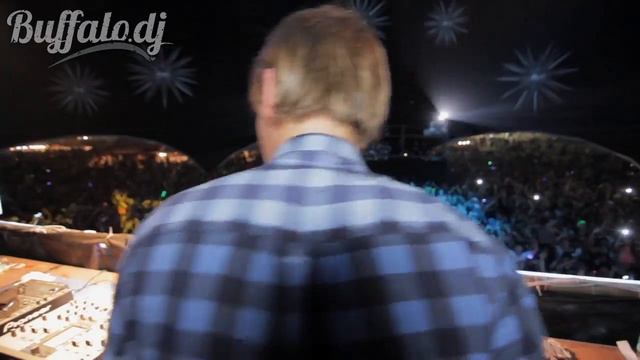 Avicii - Ultra Music Festival 2011 @ The Tower - 3.26.11