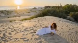 Сильная. Смелая... Как лебедь белая...