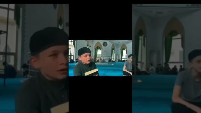 Маленький Чеченец читает нашид в мечете😻😻 смотреть онлайн
