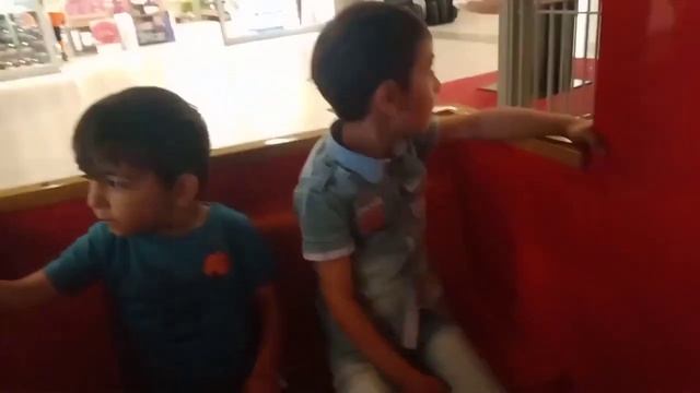 Alış Veriş Merkezinde Trene bindik, Çocuk videoları izle смотреть онлайн