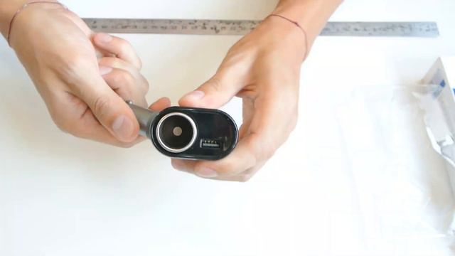 Обзор зарядки в прикуриватель на три порта. смотреть онлайн