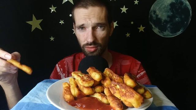 МУКБАНГ КАРТОФЕЛЬНЫЕ ПАЛОЧКИ / ИТИНГ / АСМР ЕДА смотреть онлайн