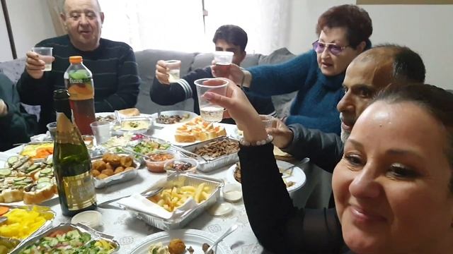 Сюрпризы от Ярина продолжаются!Отметила день рождения в кругу семьи!Я разболелась! смотреть онлайн