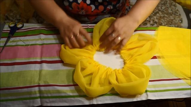 Цветы из органзы: 3 Изготовление лепестков и сборка цветка смотреть онлайн