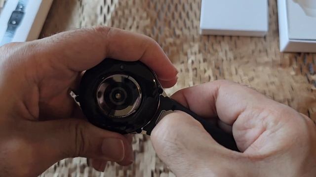 Samsung Galaxy Watch6 Classic 47mm Silver With Small/Medium Graphite Sport Band Unboxing And Setup