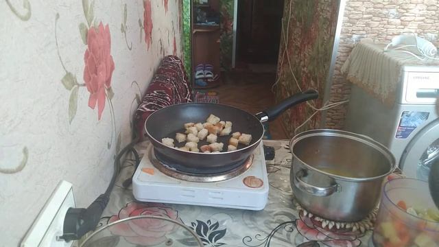 СЫРНЫЙ СУП С ГРЕНКАМИ смотреть онлайн
