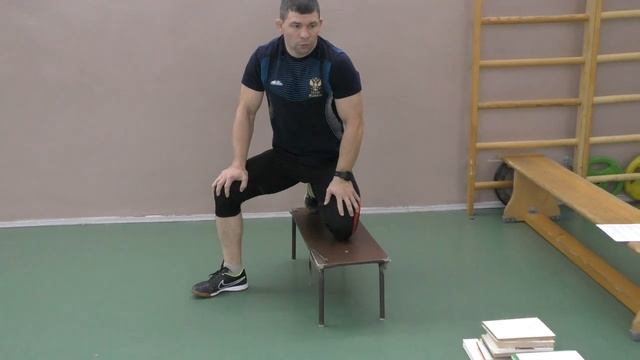 Помощь в отжиманиях смотреть онлайн