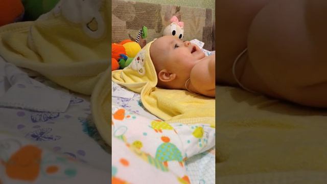 ♡♡♡ #Маша #смеется и пускает бульбы смотреть онлайн