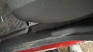 Как снять водительское сидение Лада Гранта