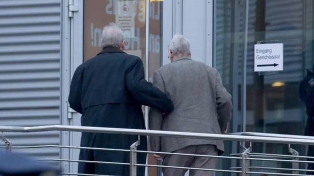 Auschwitz trial: Ex-guard Reinhold Hanning in German court смотреть онлайн