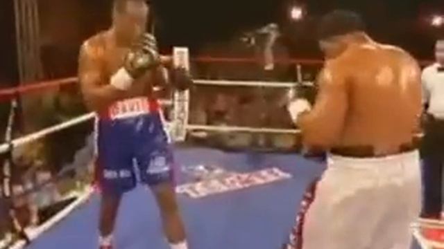 Odlanier Solis vs Carl Davis Drumond (20.03.2010).flv смотреть онлайн