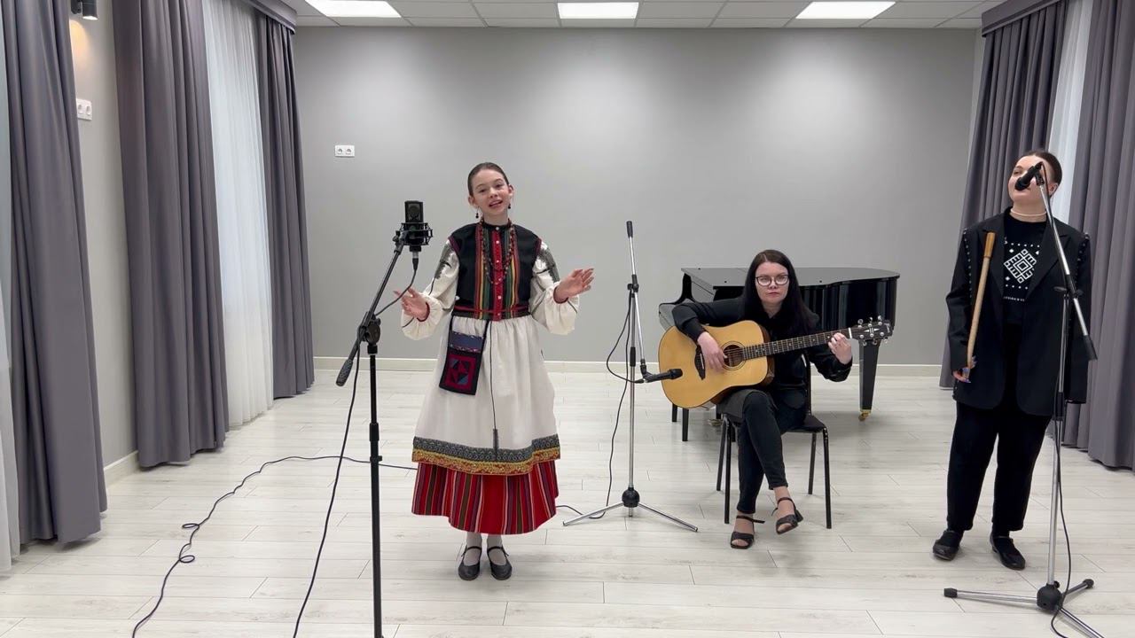 «Да как наши космонавты», с. Верхняя Покровка Белгородской обл., из реп. Московского народного хора смотреть онлайн