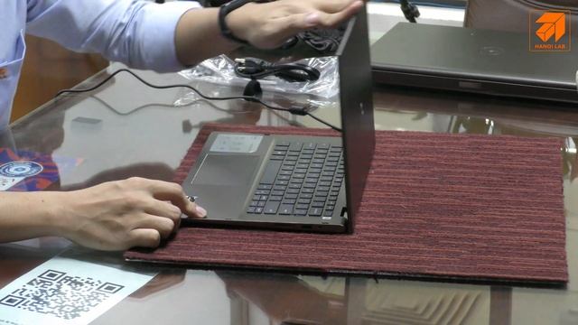 Dell Inspiron 7405 2 in 1 Ryzen 5 4500U смотреть онлайн
