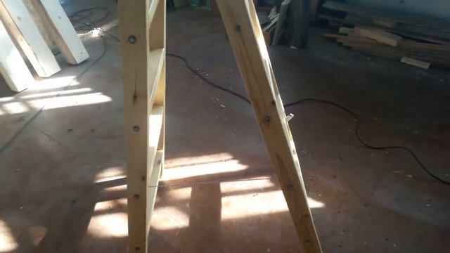 Деревянная стремянка, сделанная своими руками - обзор и фото сборки смотреть онлайн