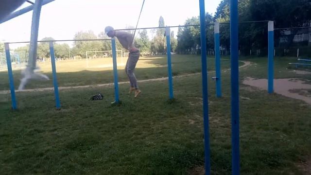 провести время НА УРА STREET WORKOUT смотреть онлайн