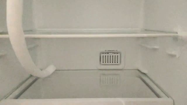 Распаковка — Холодильник с морозильником Indesit ITR 5200 S смотреть онлайн