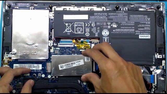 Cara Pasang RAM di Soket yang Tersembunyi - Service Laptop Lenovo Yoga 520 смотреть онлайн