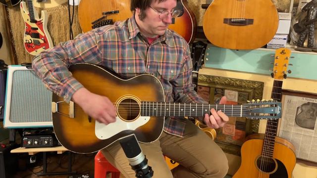 1960s Harmony Stella H912 12-string guitar смотреть онлайн