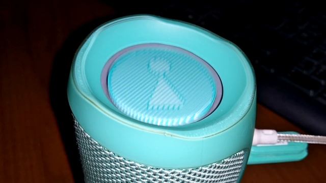 jbl flip 4 original - Bass test 3 смотреть онлайн