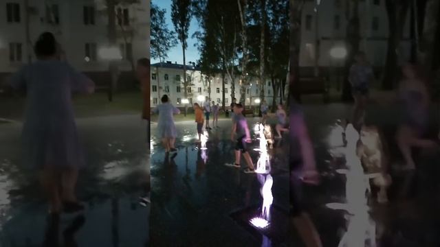 Фонтан в Жигулёвске. смотреть онлайн